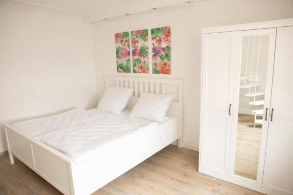 Bruehl Mitte, Neu Renoviertes Haus Brühl Exterior foto