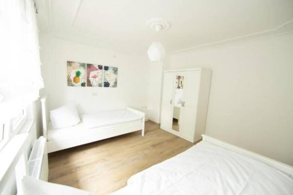 Bruehl Mitte, Neu Renoviertes Haus Brühl Exterior foto
